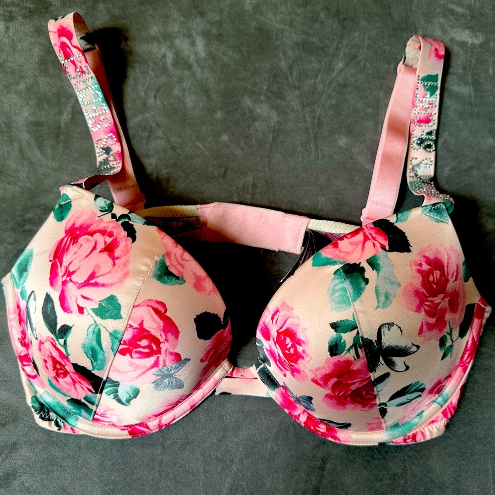 Victoria’s Secret Very Sexy Push-Up Bra